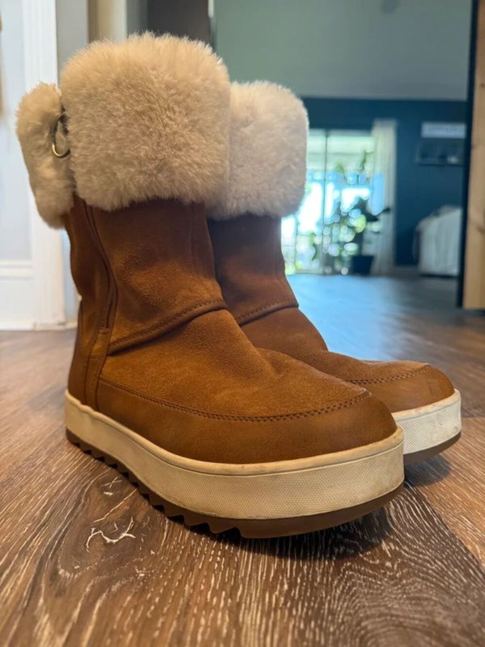 UGG boots Koolabura size 8